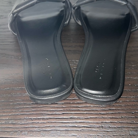 ASOS Weave Pattern Slides - Picture 4 of 6